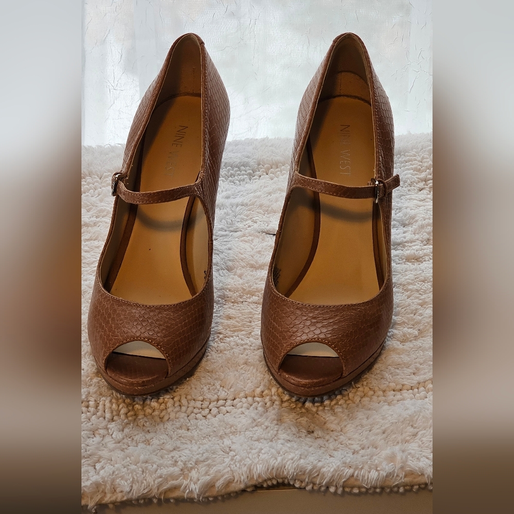 Nine West Women's Beige Peep Toe Shoes